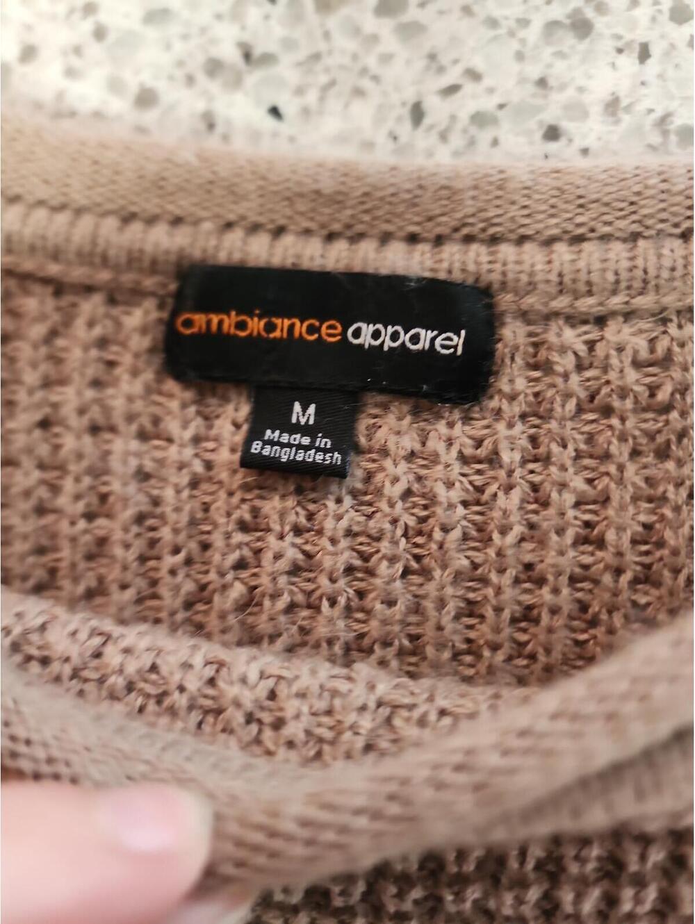 Sweater - Picture 5 of 8